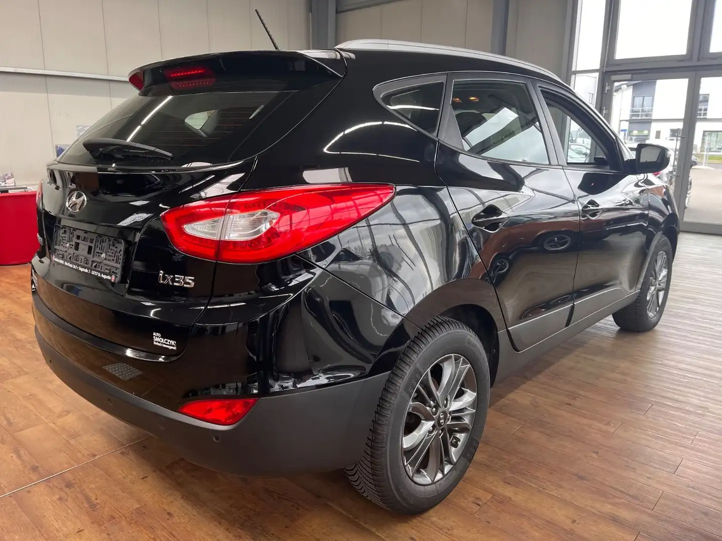 Hyundai iX35 FIFA World Cup Edition 2WD AHK,PDC HINTEN Noir - 2