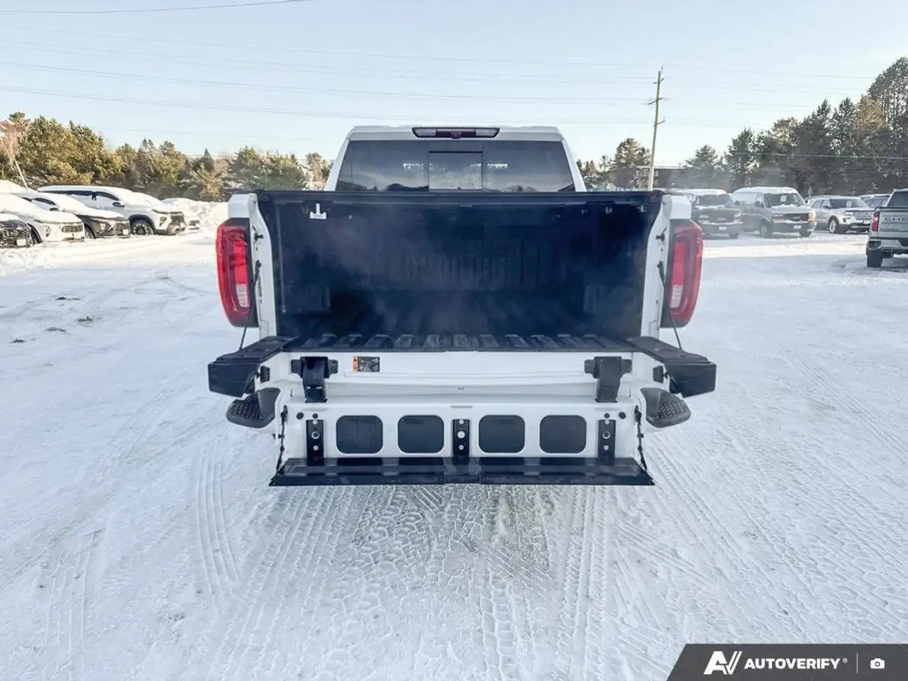 GMC Sierra 1500 снимка GMC Sierra 1500