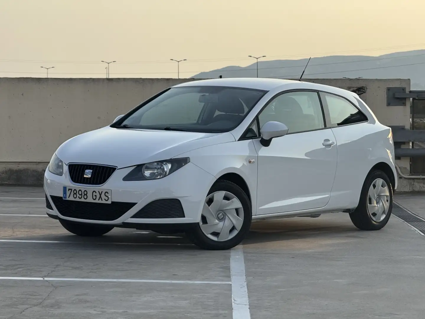 SEAT Ibiza SC 1.2 Reference Wit - 1
