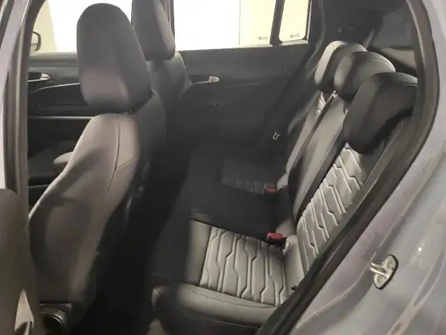 Jeep Avenger view 15