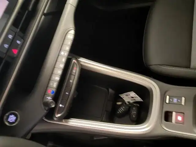 Jeep Avenger view 16