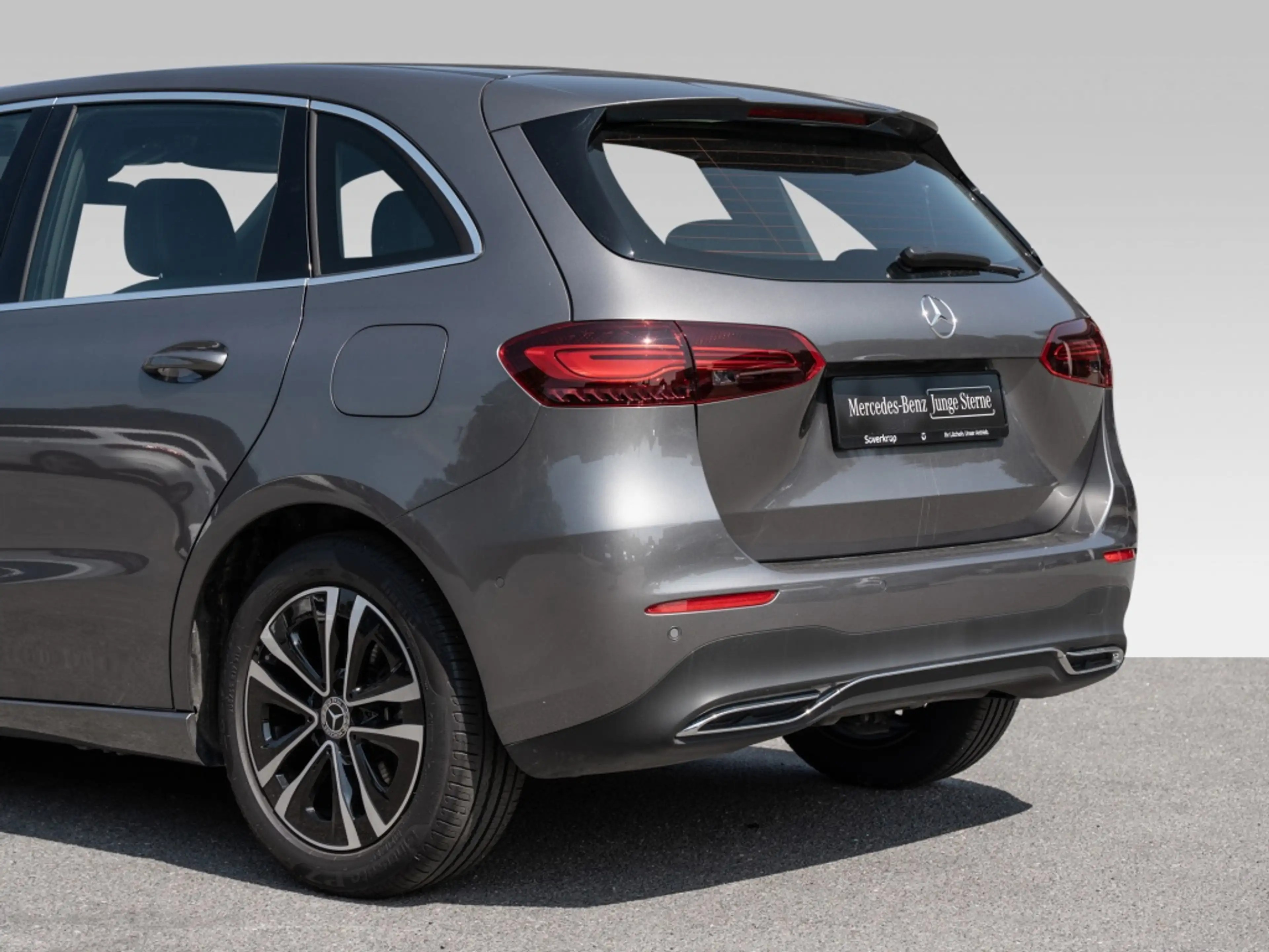 Mercedes-Benz B 200 d , PROGRESSIVE KAMERA SPUR PDC SHZ — photo 7