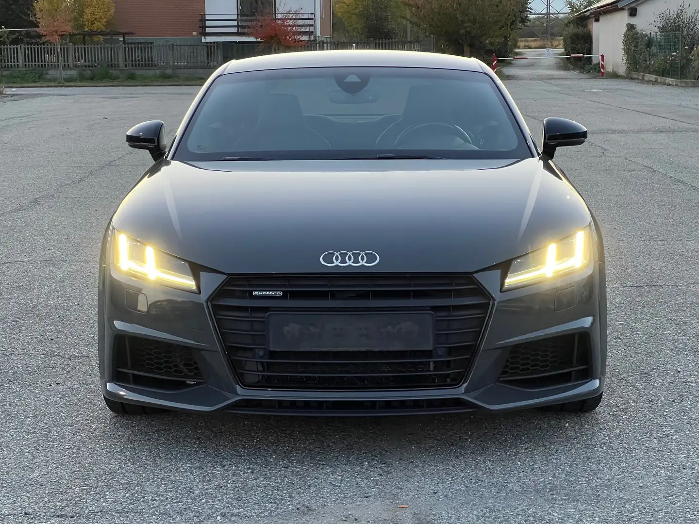 Audi TT PRONTA CONSEGNA TT Coupe S line quattro s-tronic Grijs - 2