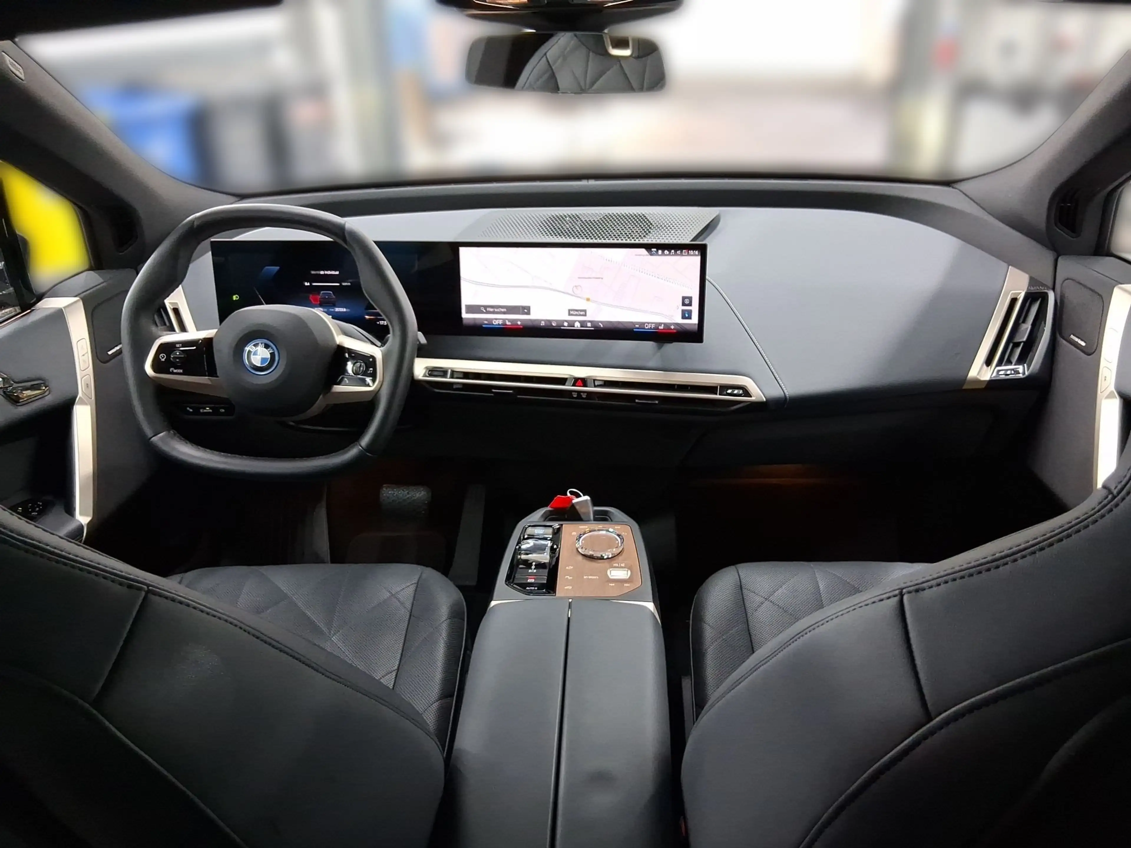 BMW iX xDrive40 AHK*Laser*Luftfeder*Pano*Suite*22" — photo 10