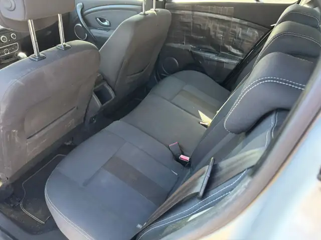 Renault Megane view 10