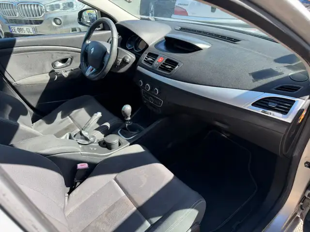 Renault Megane view 9