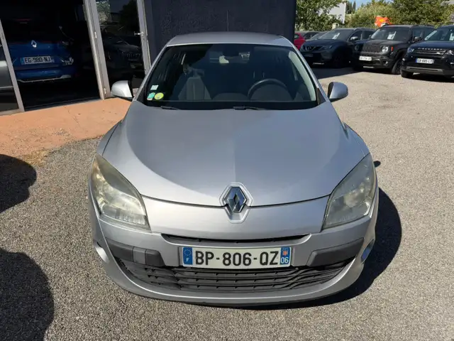 Renault Megane view 2