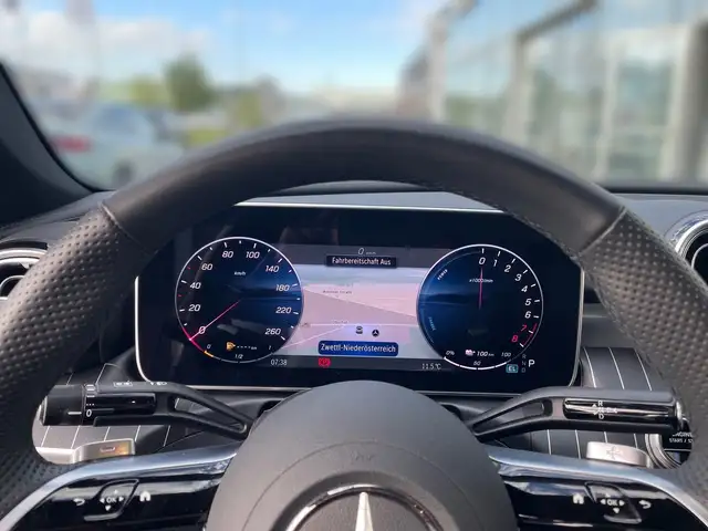 Mercedes-Benz CLE 300 e COUPE AMG PREMIUM LINE PANO BURMESTER Ansicht 14