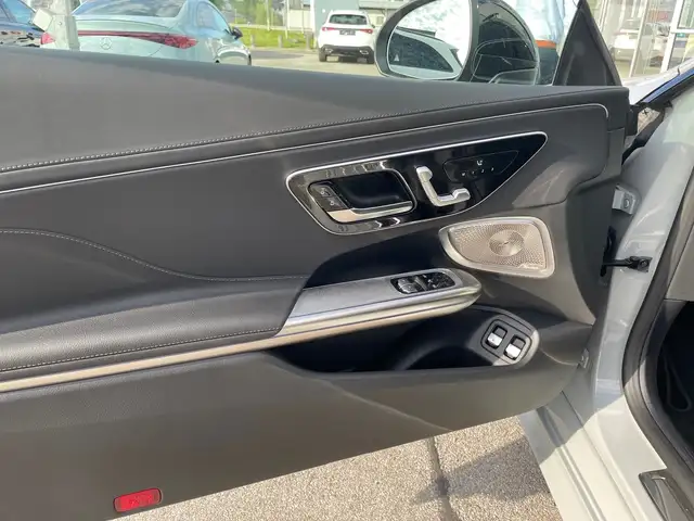 Mercedes-Benz CLE 300 e COUPE AMG PREMIUM LINE PANO BURMESTER Ansicht 21
