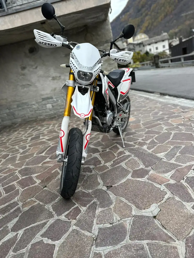 HM CRM Basic CRM F125 DERAPAGE RR Білий - 1