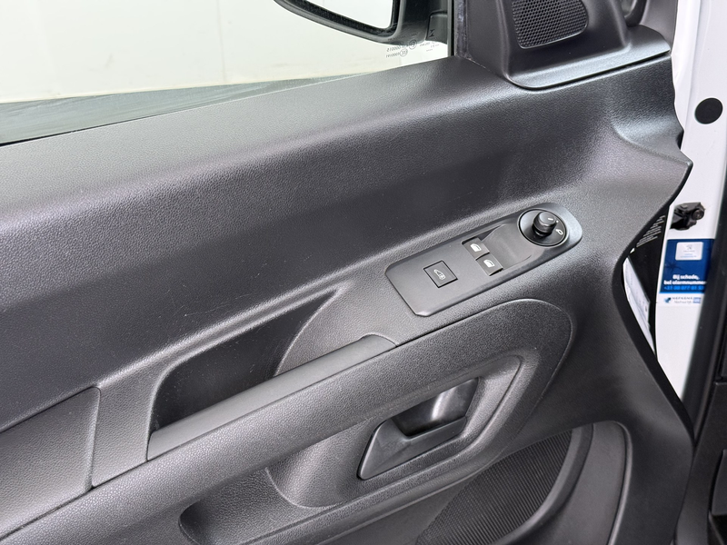 Peugeot Partner 1.2 PureTech Premium BPM VRIJ, Airco, Navigatie, C — photo 13