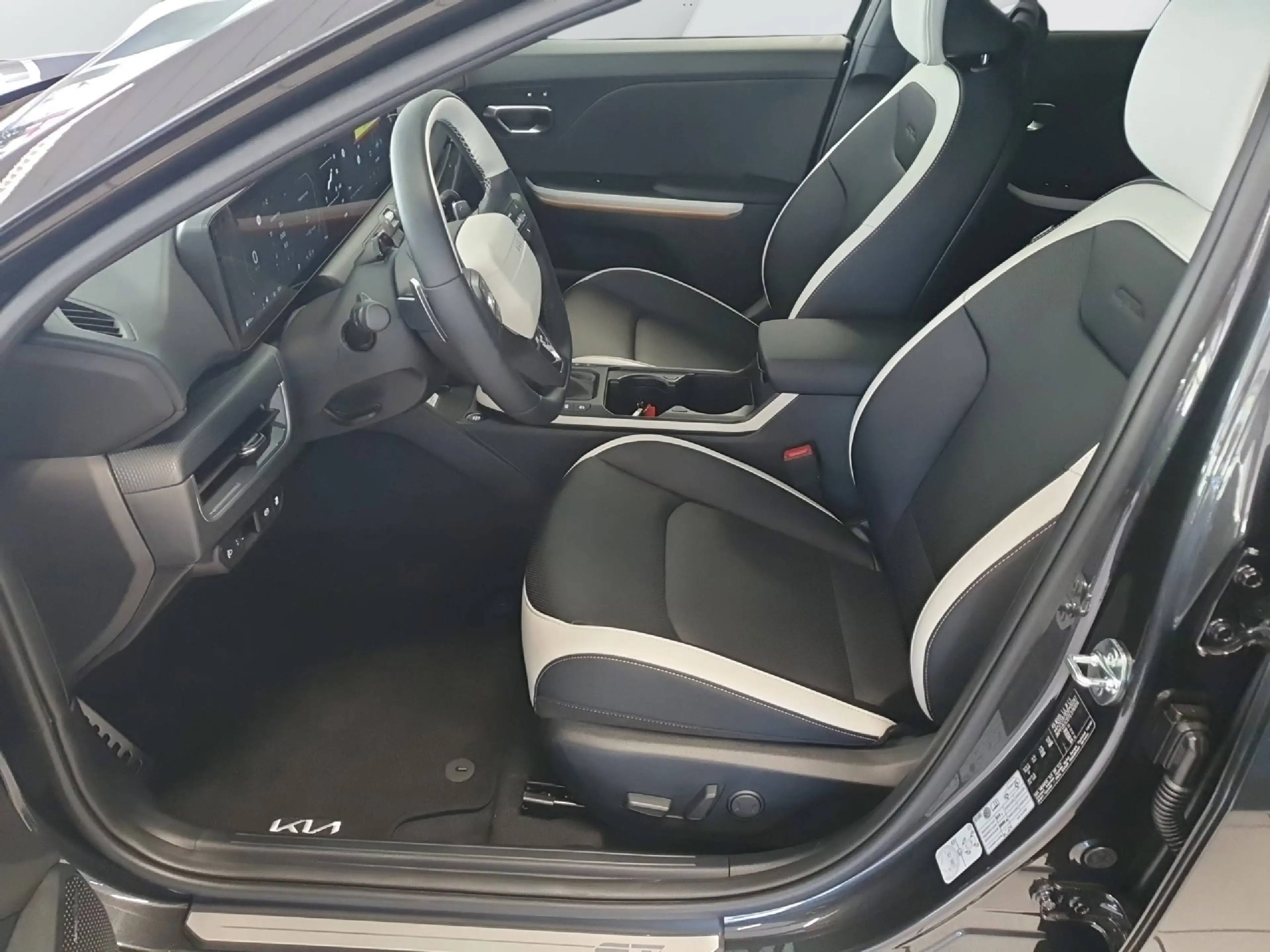 Kia K4 K4 1.6 T-GDI DCT7 150 GT-Line — photo 5