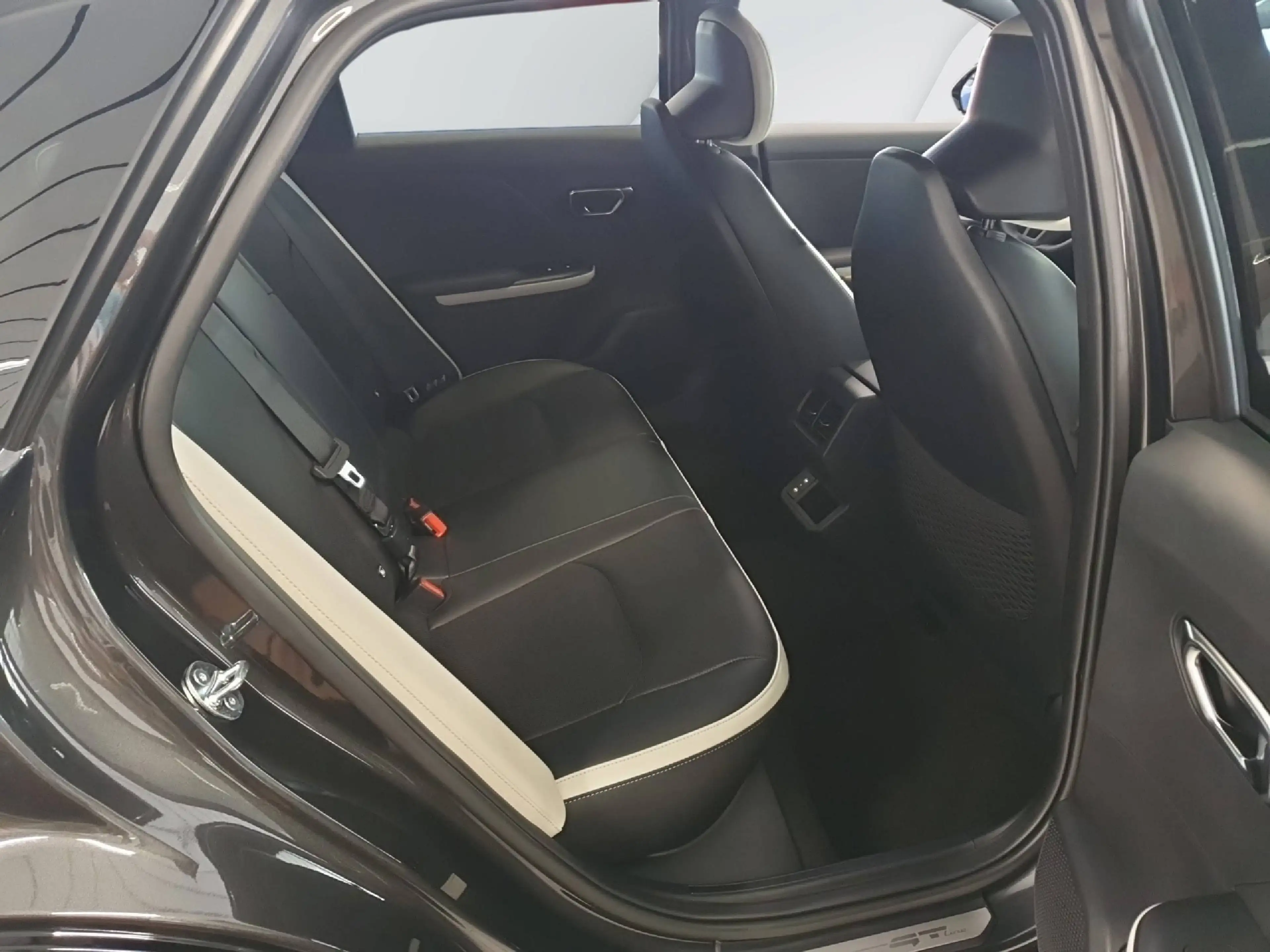 Kia K4 K4 1.6 T-GDI DCT7 150 GT-Line — photo 7