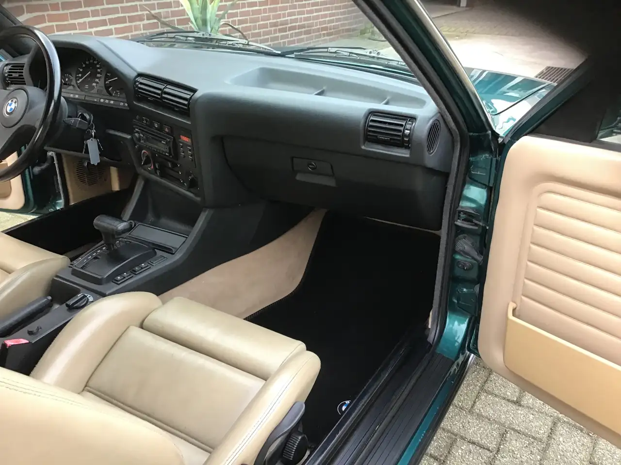 BMW 320 3-serie Cabrio 320i, foto 7