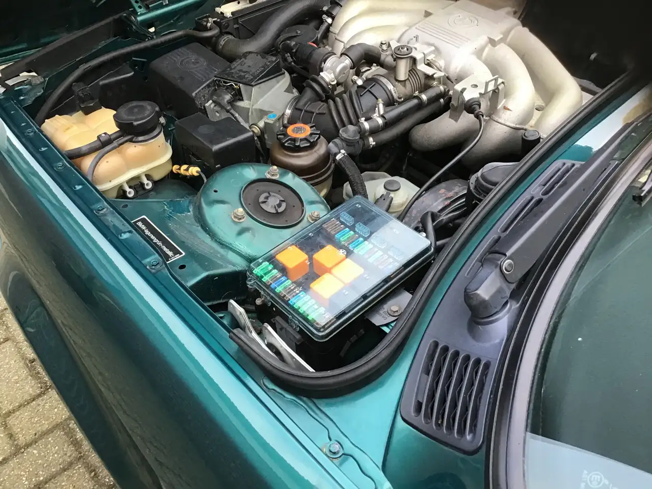 BMW 320 3-serie Cabrio 320i, foto 10