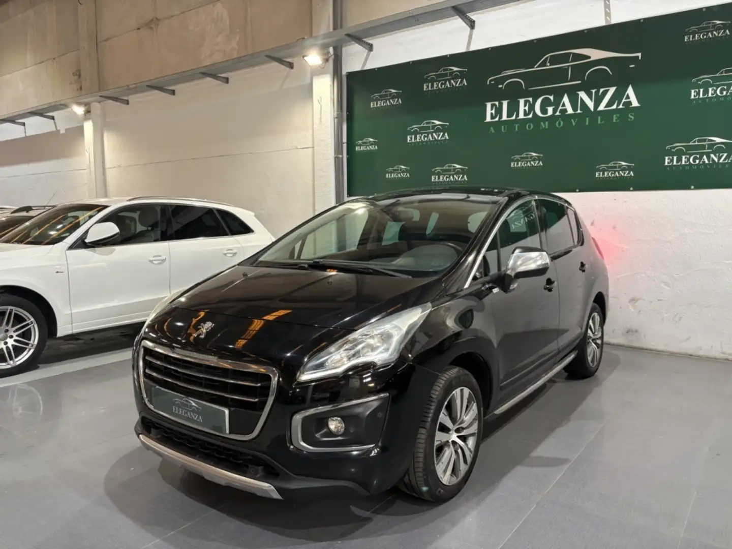 Peugeot 3008 1.6 BlueHDi Access 120 Negro - 1