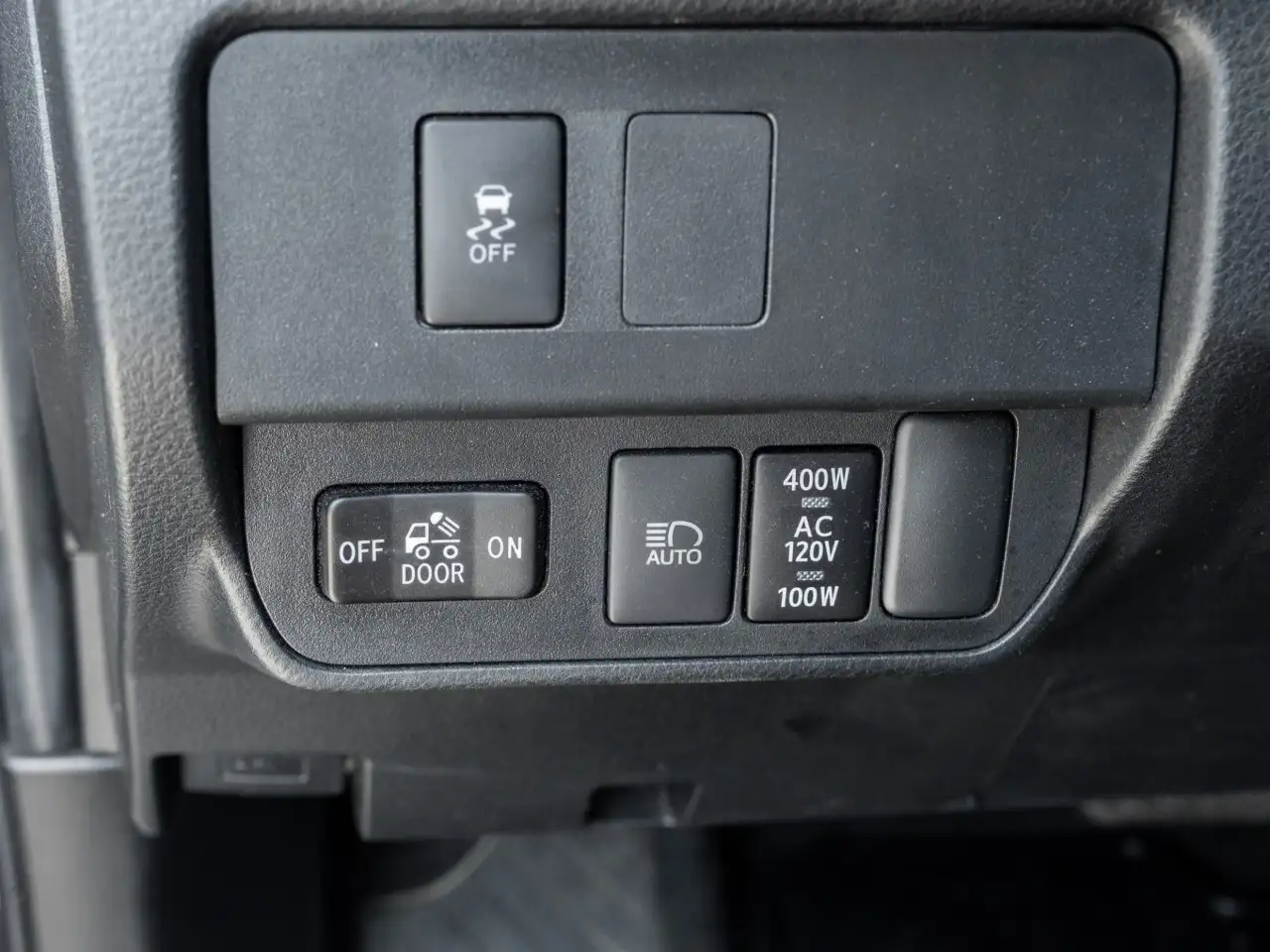 Toyota Tacoma снимка Toyota Tacoma