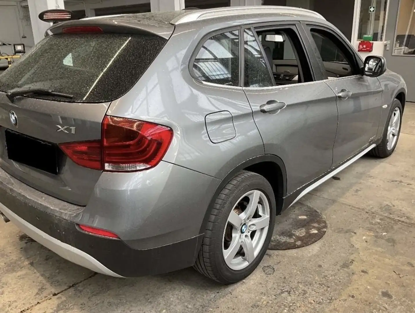 BMW X1 xDrive28i - 2