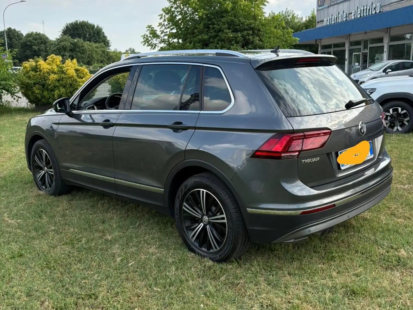 Volkswagen Tiguan Tiguan 2.0 tdi Advanced 150cv dsg Grau - 2