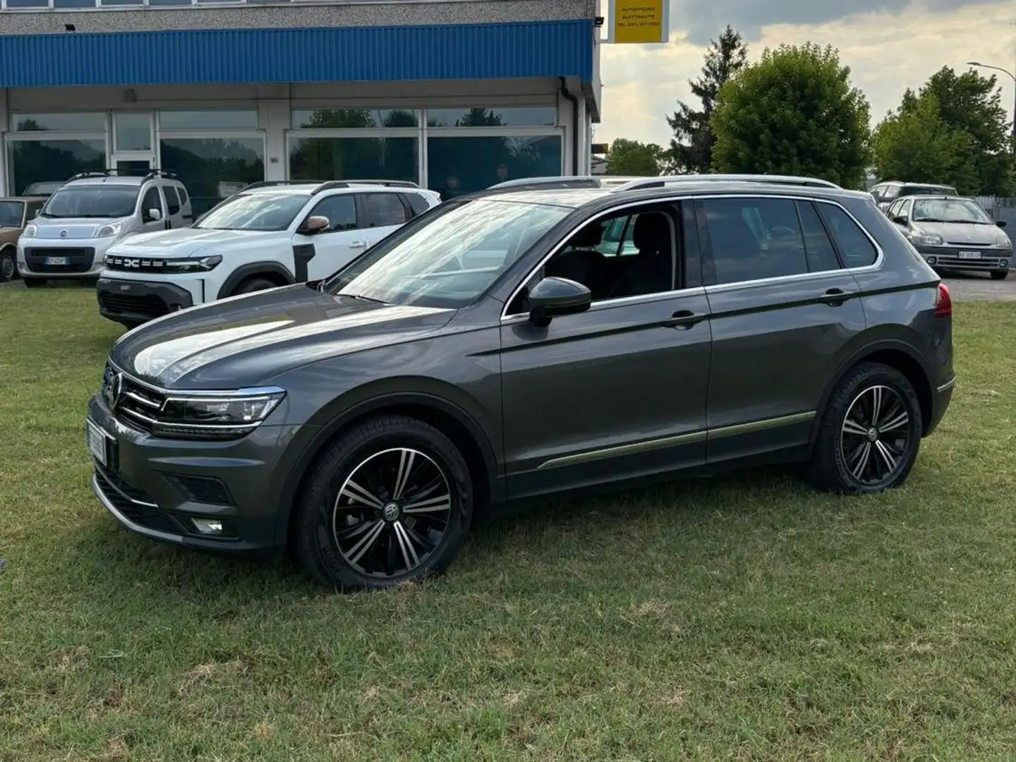 Volkswagen Tiguan Tiguan 2.0 tdi Advanced 150cv dsg Grau - 1
