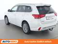 Mitsubishi Outlander 2.4 PHEV Diamond Connect 4WD Weiß - thumbnail 4