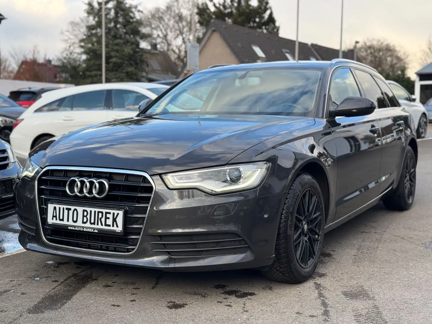 Audi A6 Avant 2.0TDI Aut. Navi TLeder Xenon RüK DAB Grijs - 2