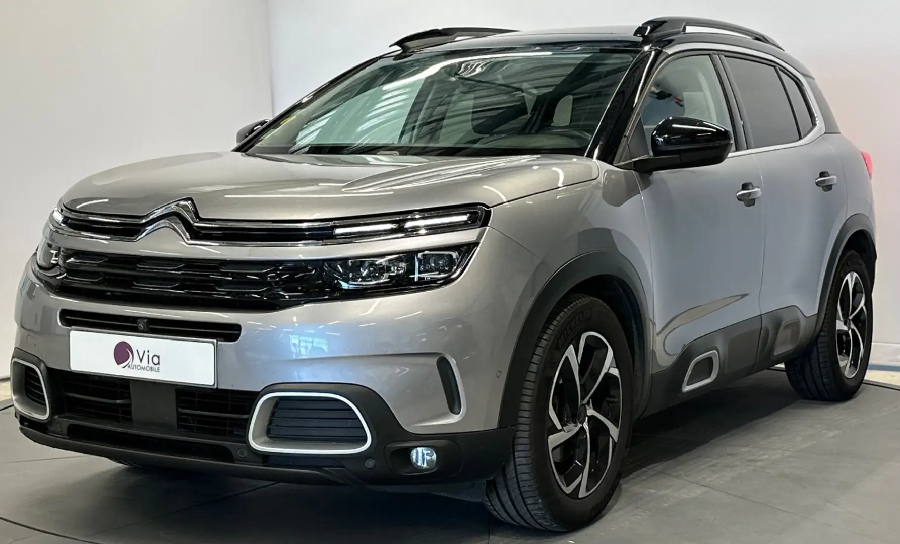 Citroen C5 Aircross BlueHDi 130 Shine TOIT PANO OUVRANT Grau - 1