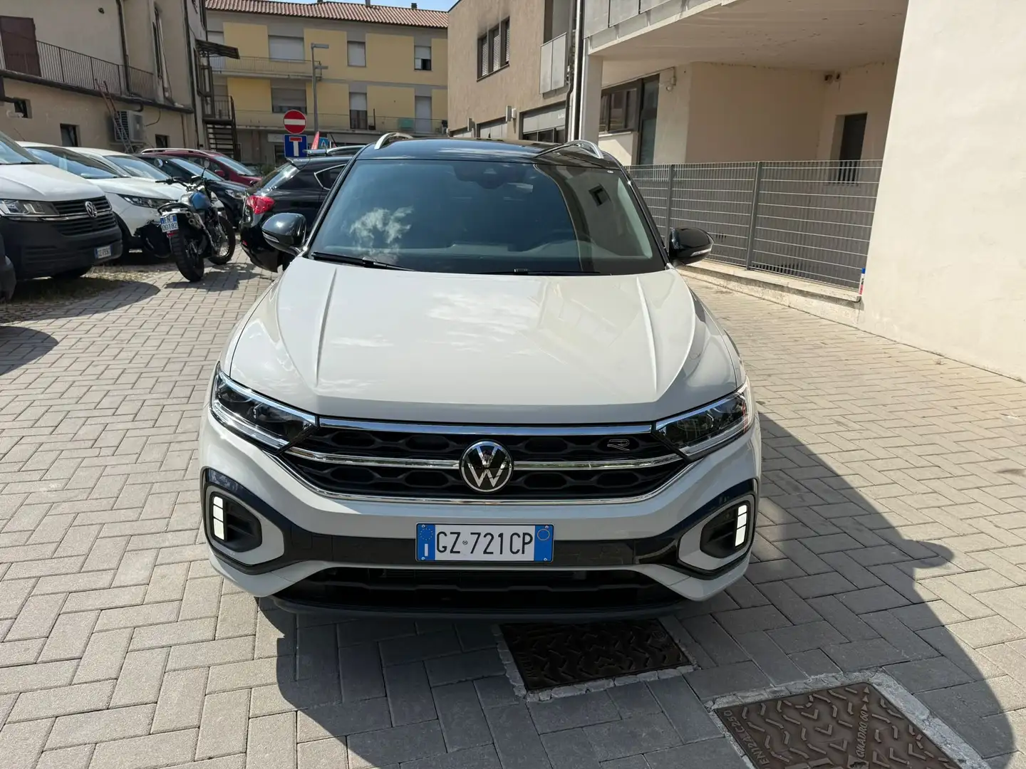 Volkswagen T-Roc T-Roc 1.0 Tsi R-Line 115cv Beige - 2