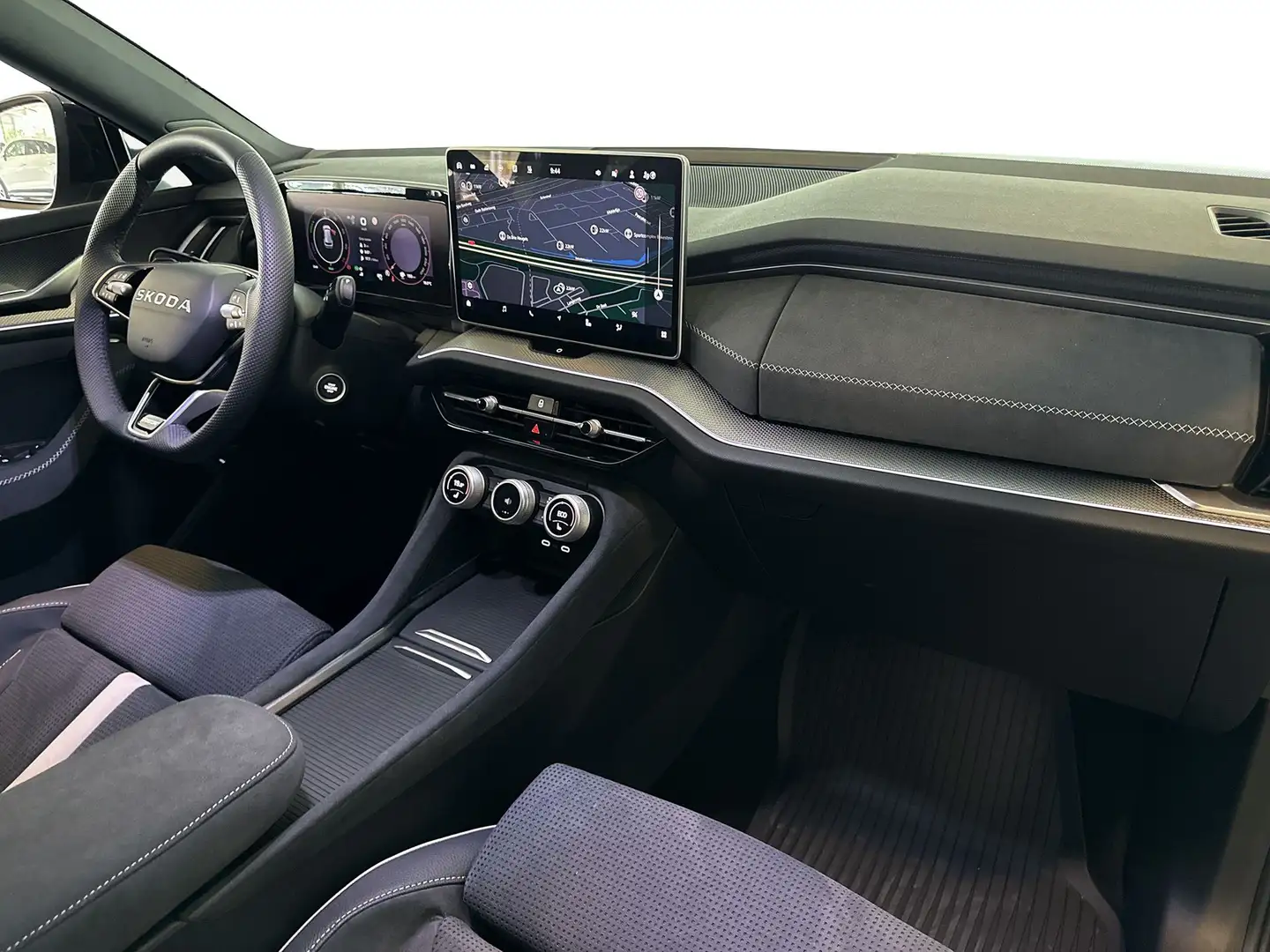 Skoda Kodiaq 1.5 TSI 204pk DSG PHEV Sportline Business | Trekha Gris - 2