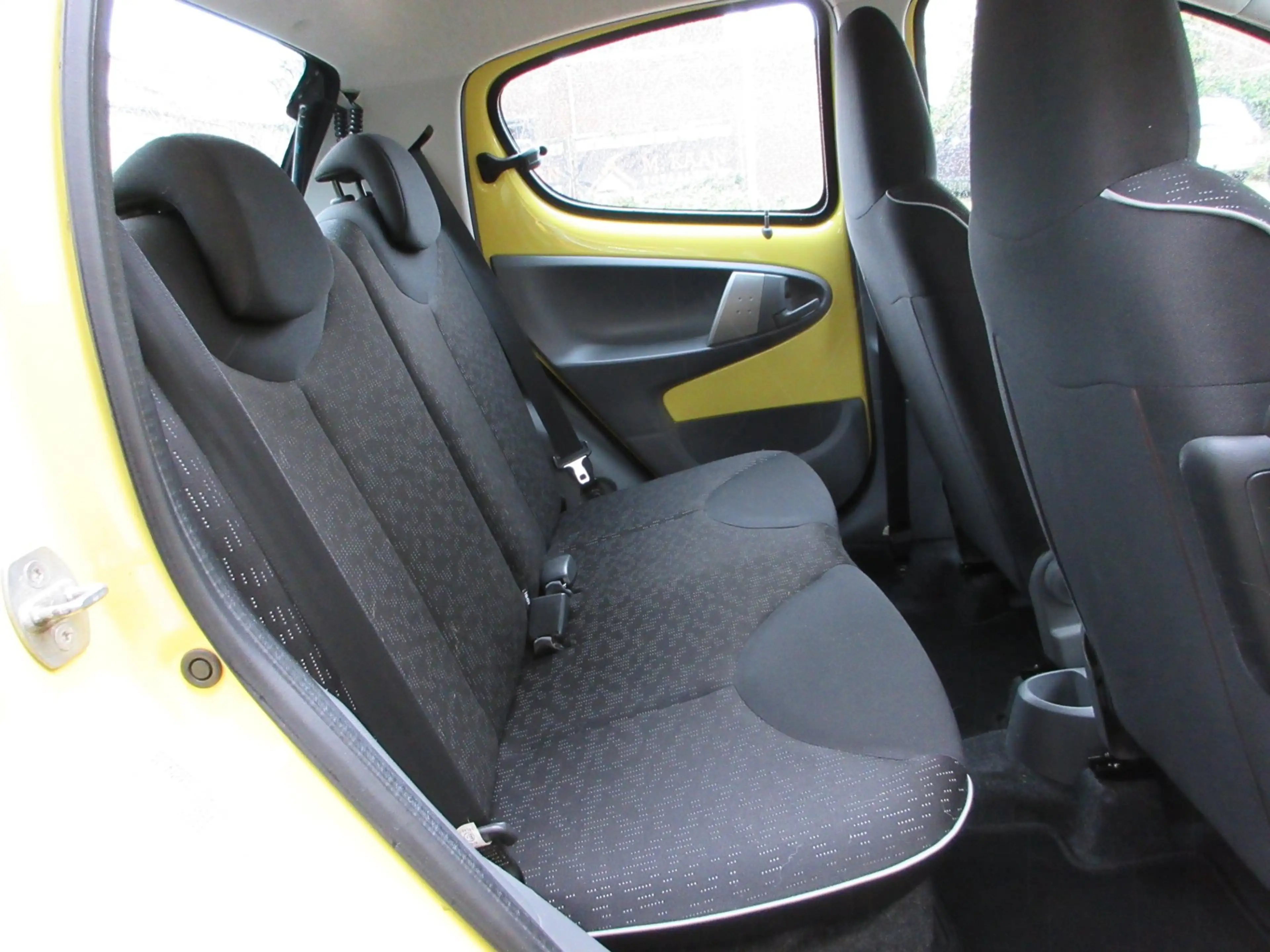 Peugeot 107 1.0-12V XS — photo 7