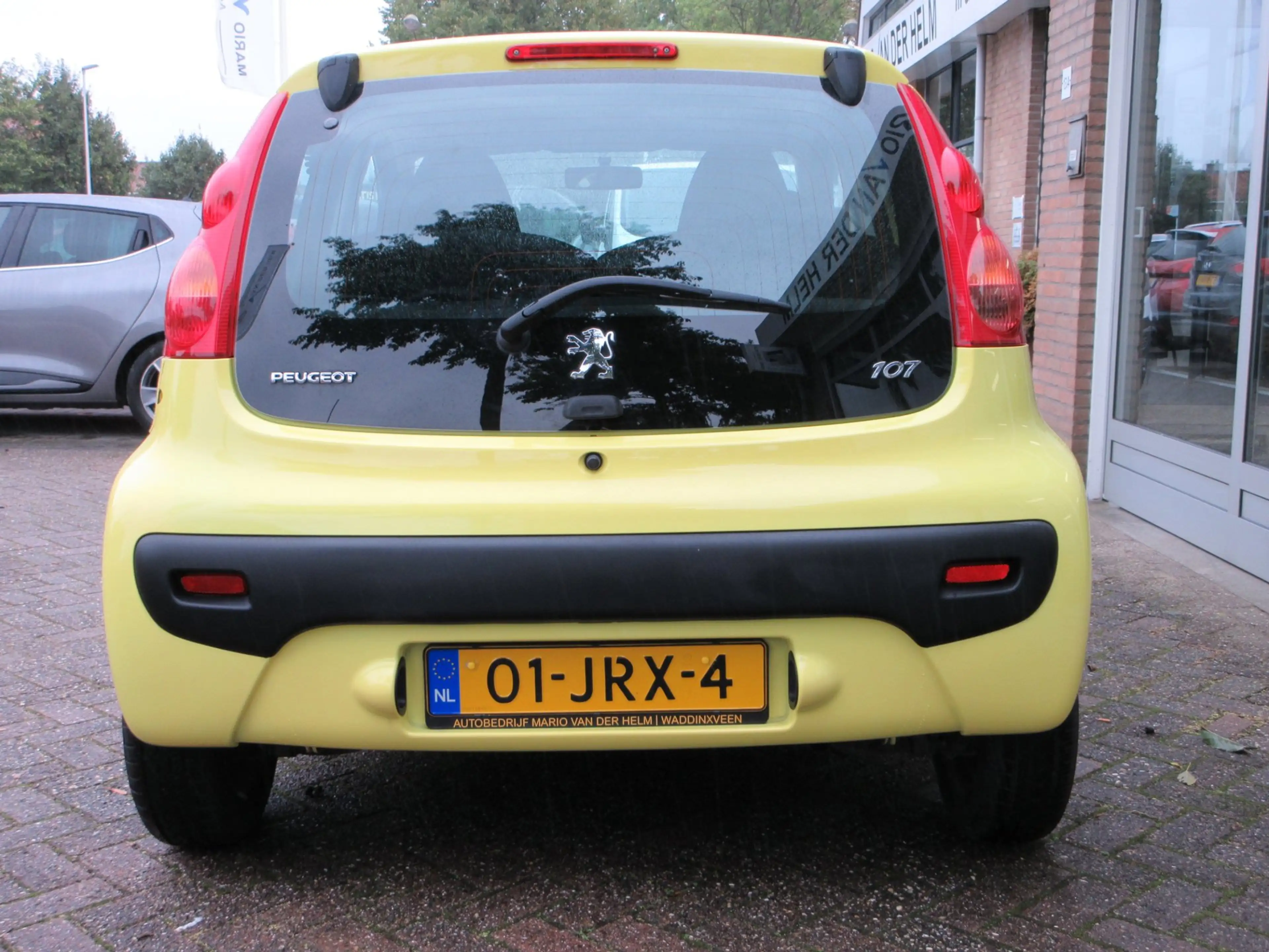 Peugeot 107 1.0-12V XS — photo 4