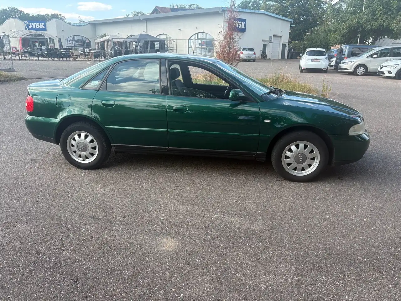 Audi A4 Benzin 1,6 Klima 5 Gang Tüv 09/2026 Alu., foto 5