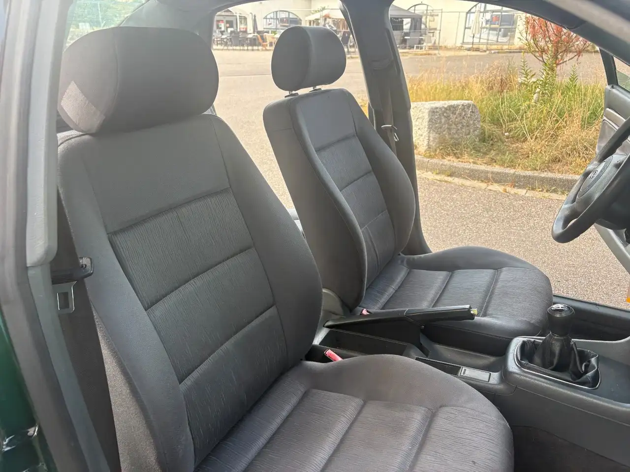 Audi A4 Benzin 1,6 Klima 5 Gang Tüv 09/2026 Alu., foto 11