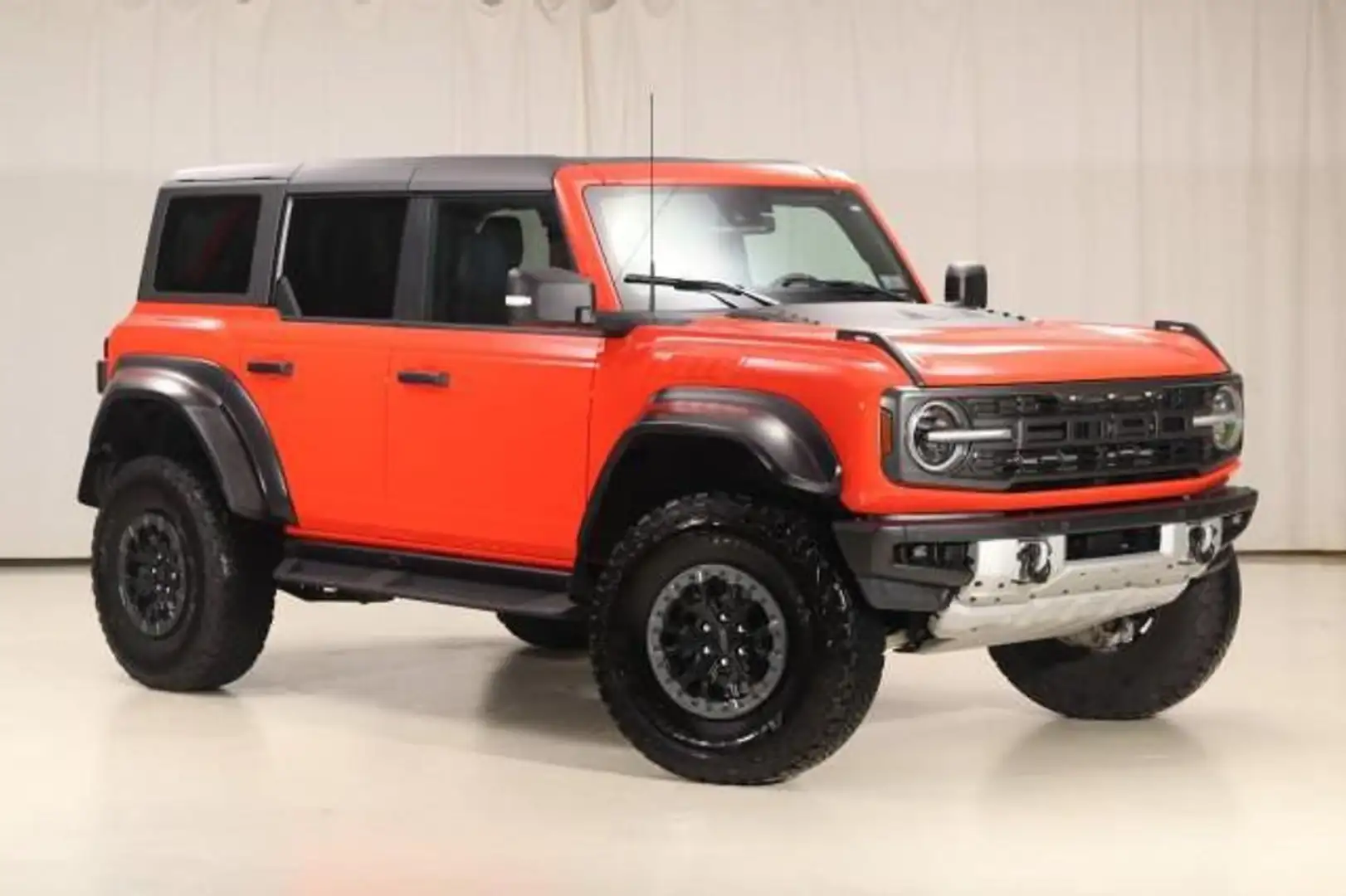 Ford Bronco Raptor Naranja - 2