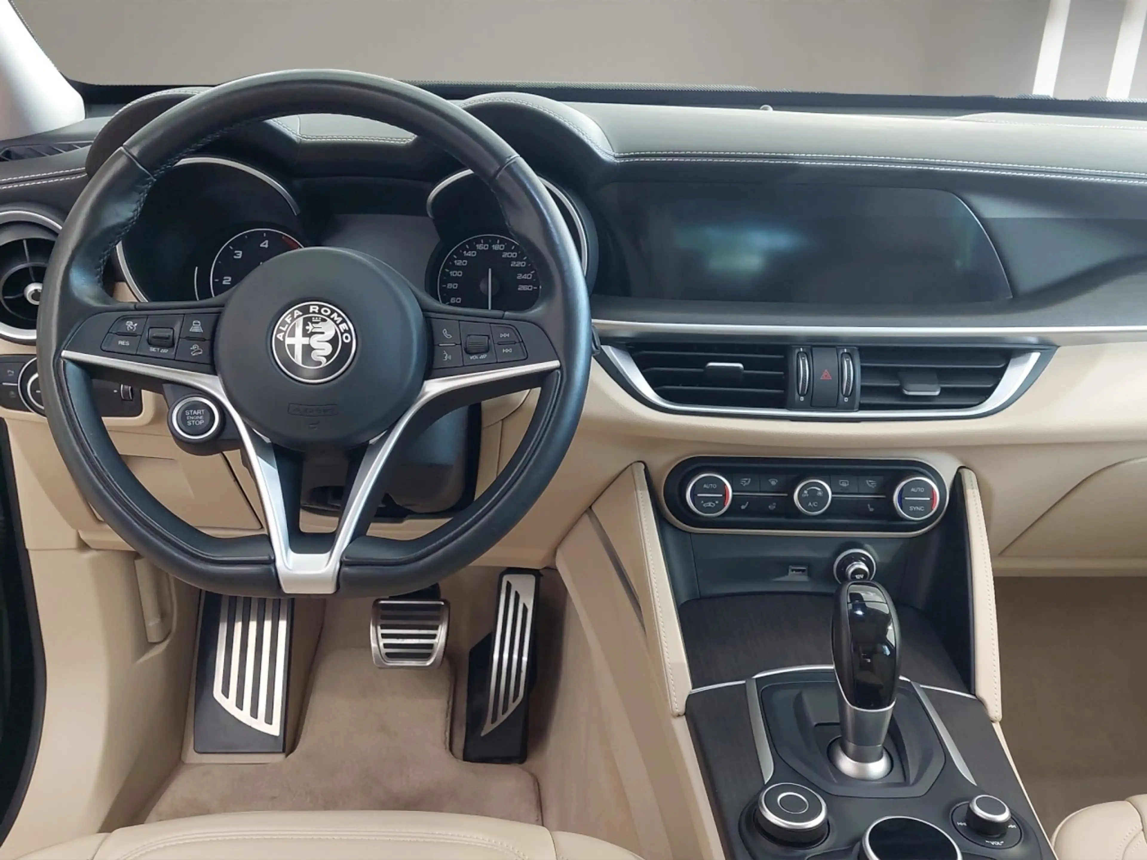 Alfa Romeo Stelvio Lusso Q4 2.2 JTDM Klima Einparkhilfe — photo 14