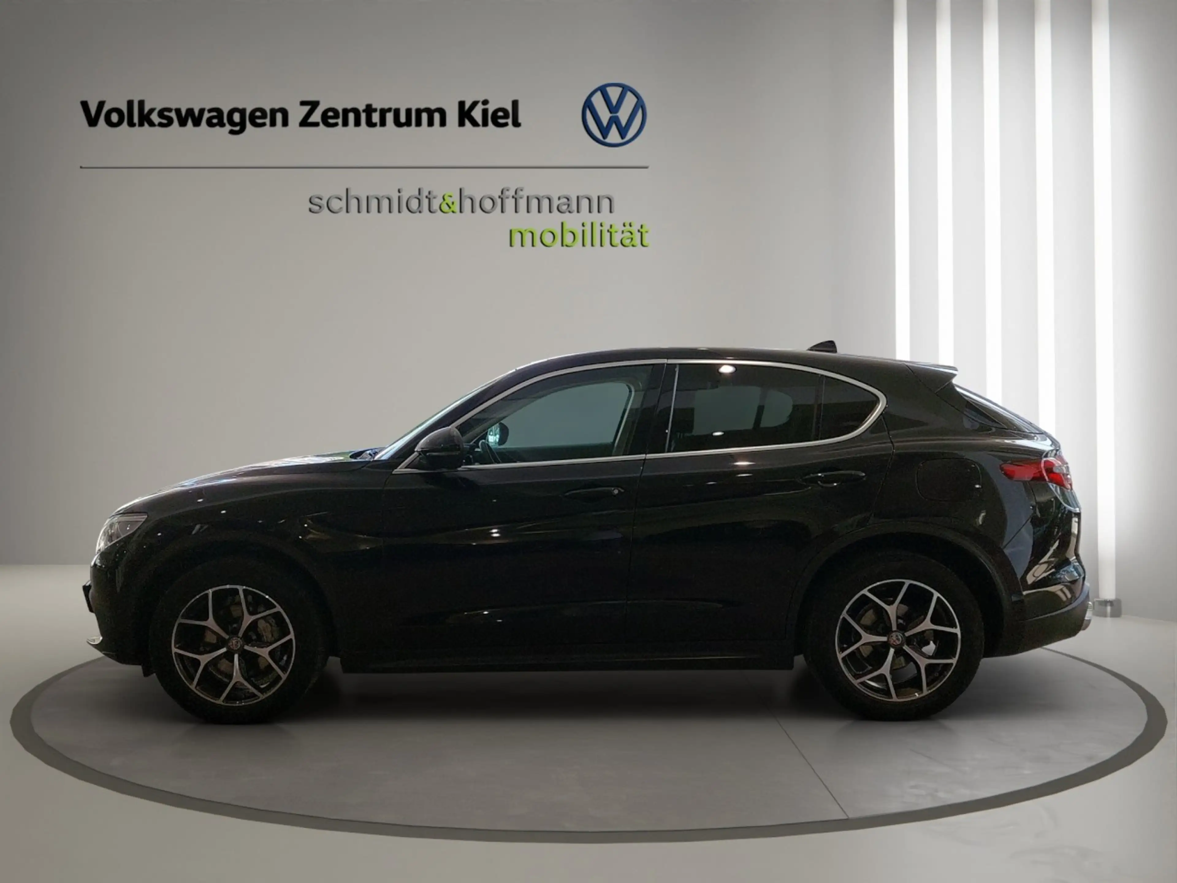 Alfa Romeo Stelvio Lusso Q4 2.2 JTDM Klima Einparkhilfe — photo 3