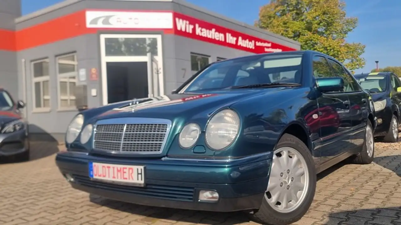 Mercedes-Benz E 320 AUTOMATIK ELEGANCE OLDTIMER, foto 1