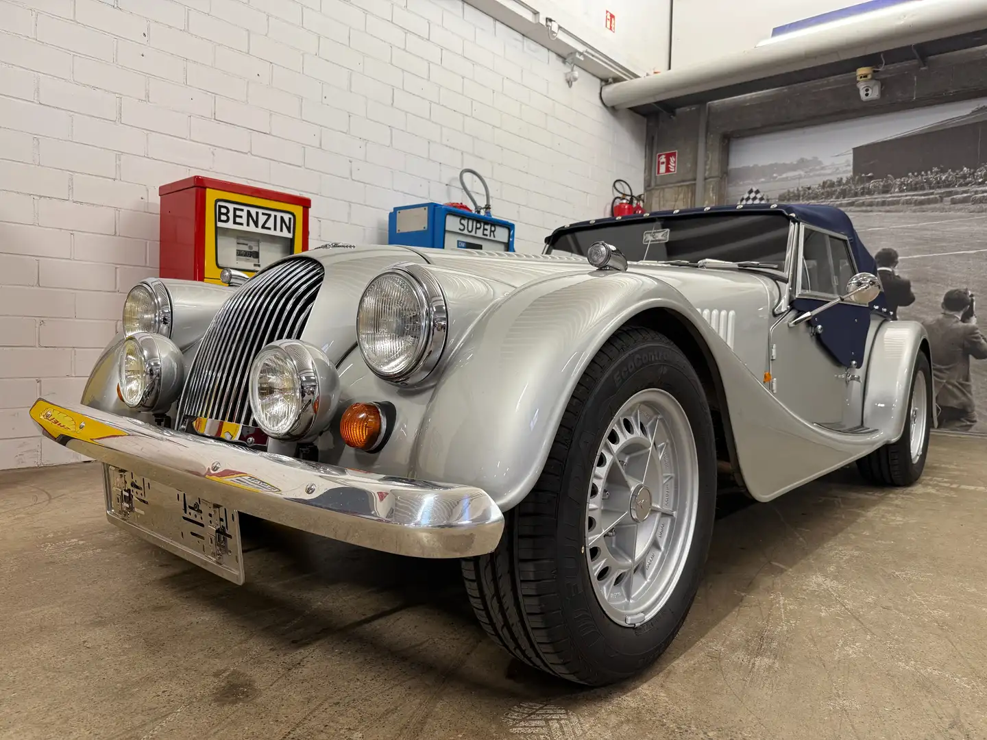 Morgan Plus 8 Silber - 2