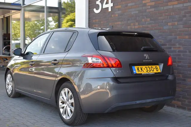 Peugeot 308 view 10
