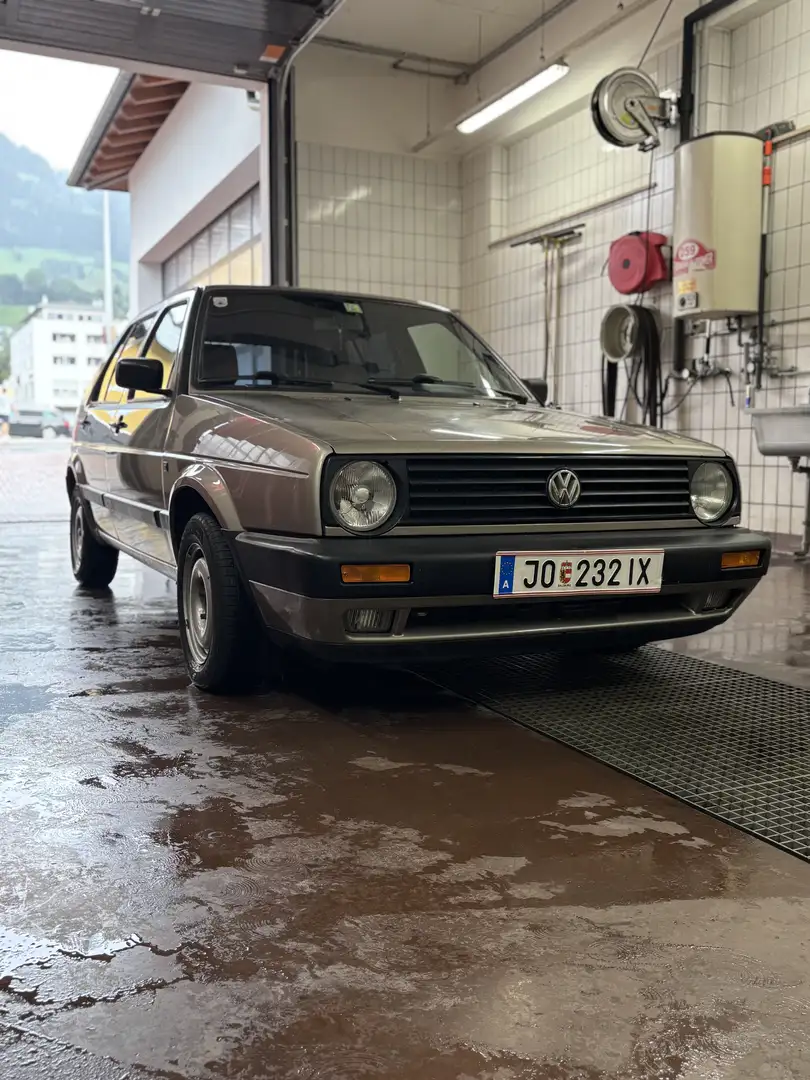 Volkswagen Golf 1,6 GL Braun - 2