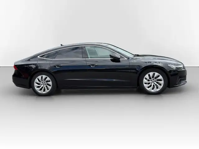 Audi A7 view 5