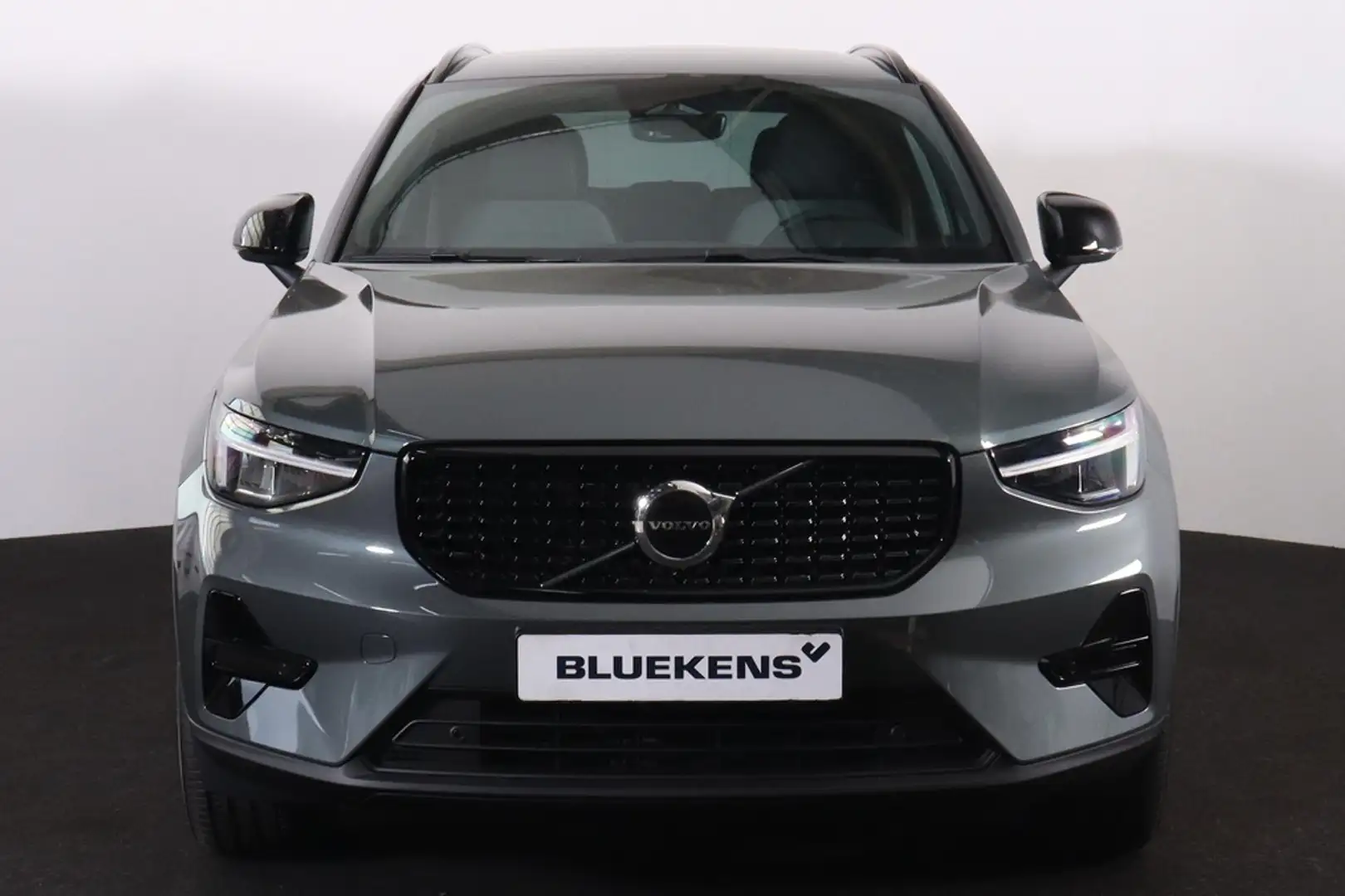 Volvo XC40 B4 Plus Dark - Harman Kardon audio - Adaptive Crui Groen - 2