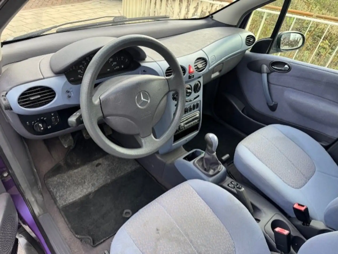 Mercedes-Benz A 140 Classic Violet - 2