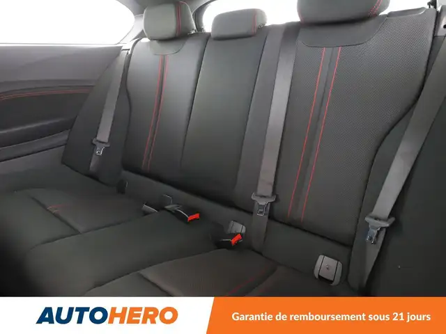BMW 1 Series view 14