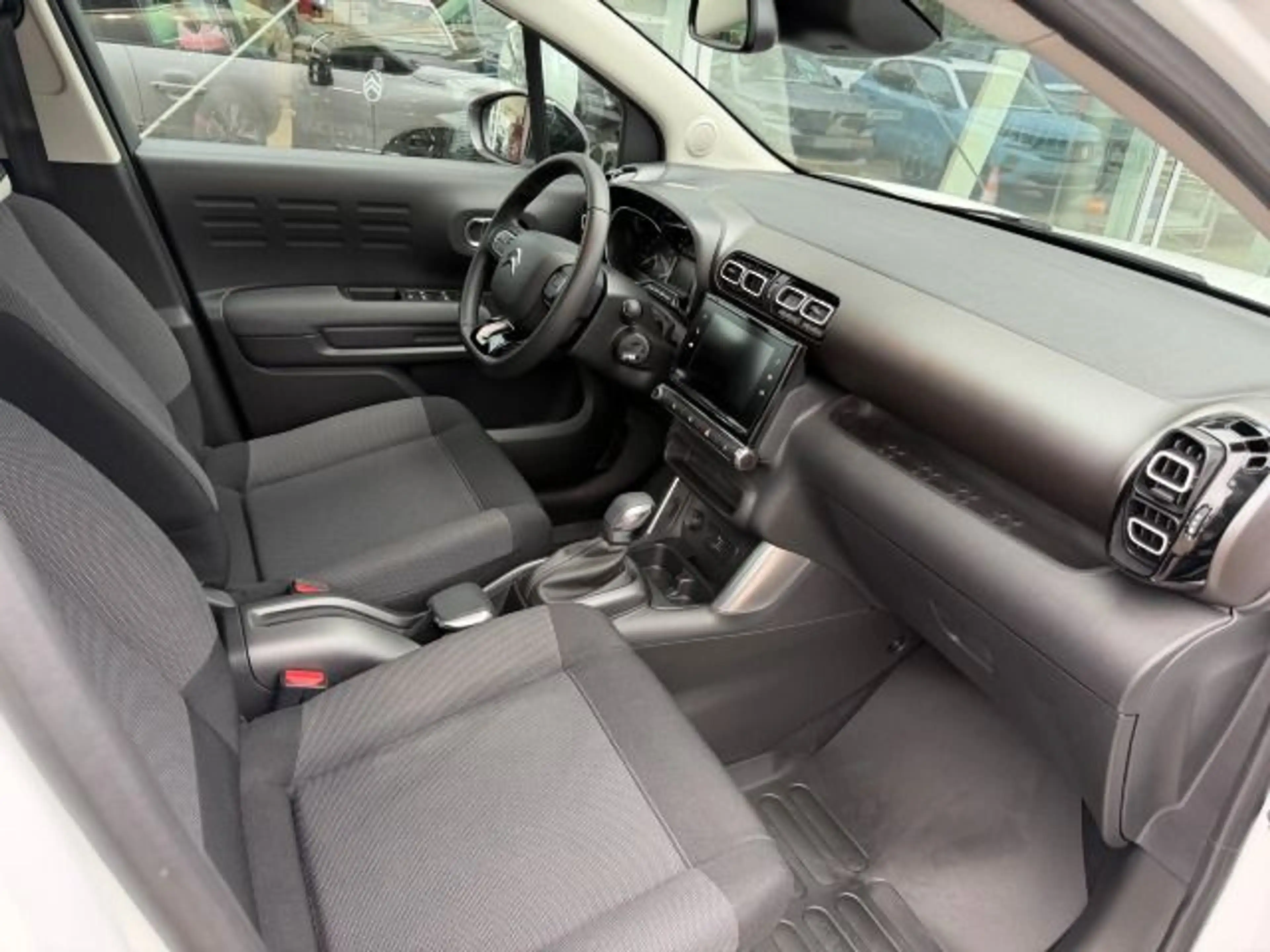 Citroen C3 Aircross EAT6 VTi 130 Shine PureTech S&S / Au — photo 11