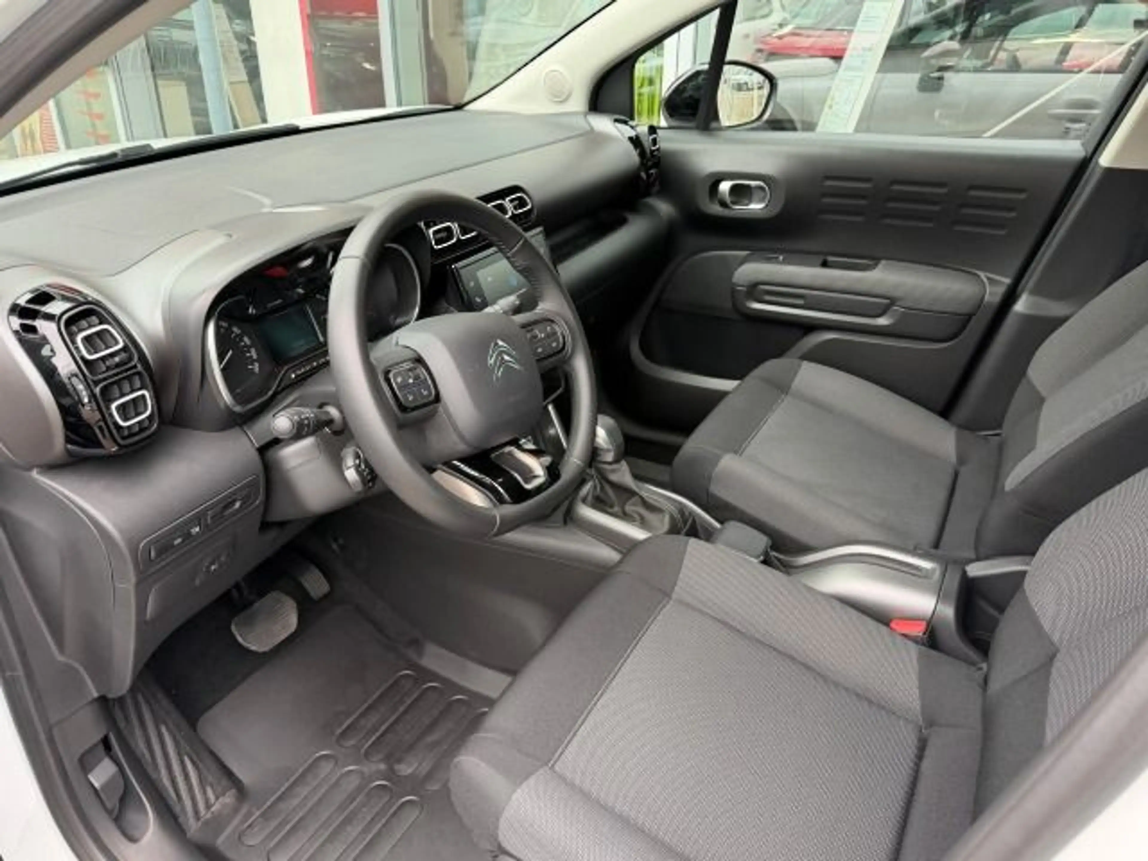 Citroen C3 Aircross EAT6 VTi 130 Shine PureTech S&S / Au — photo 8