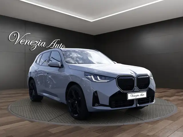 BMW X3 view 12
