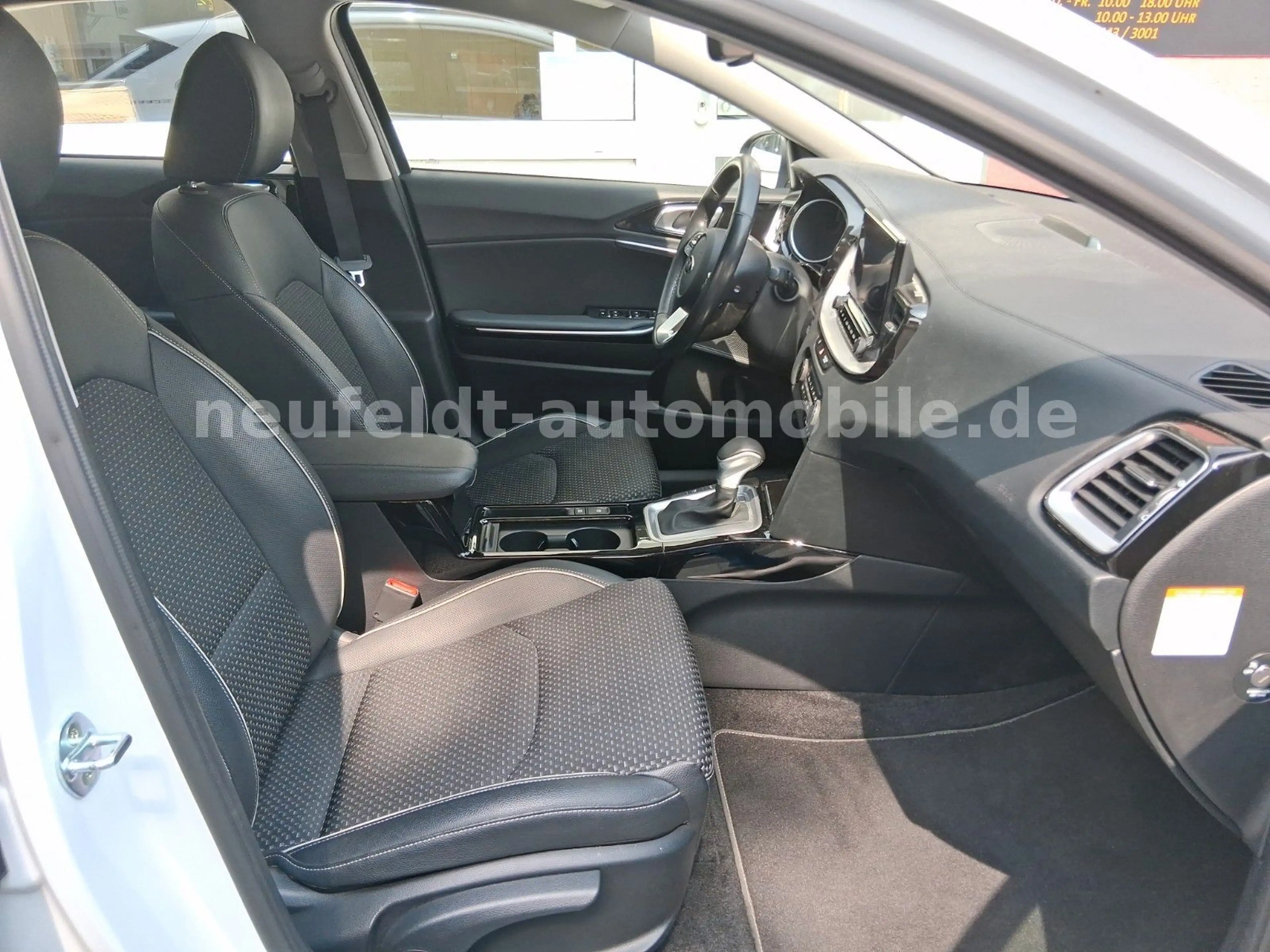 Kia XCeed Vision Plug-in Hybrid 1.Hand — photo 14