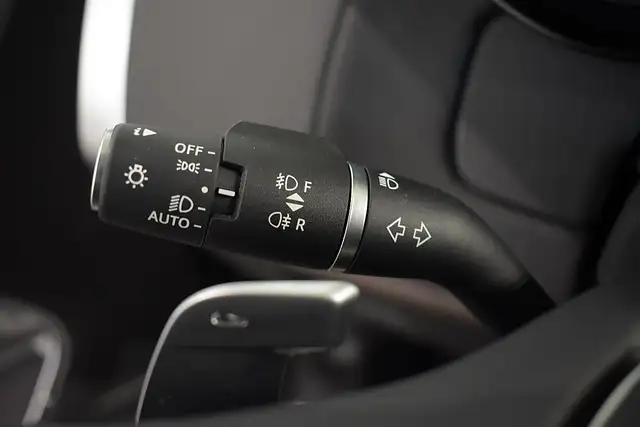 Land Rover Range Rover 3.0 D300 MHEV AWD HSE Ansicht 22