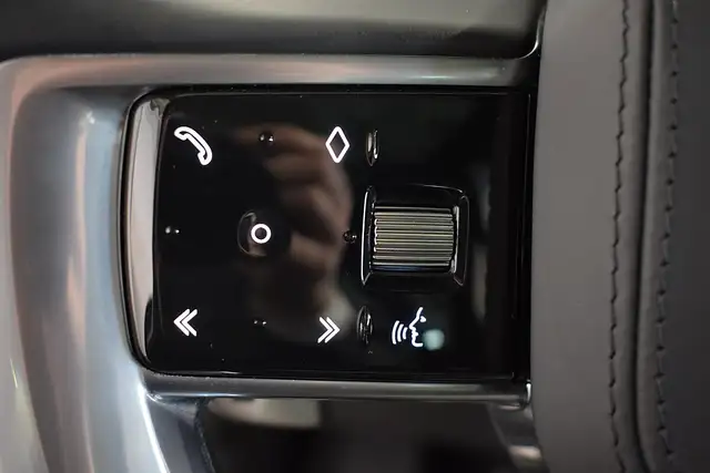 Land Rover Range Rover 3.0 D300 MHEV AWD HSE Ansicht 17